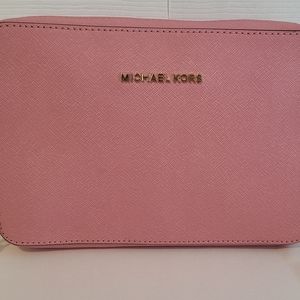 Michael Kors Crossbody Bag.